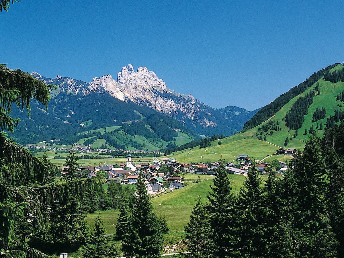 Camping Alpenwelt Hotel Tannheim Exterior foto